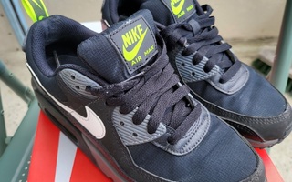 Nike Air Max 90 tennarit, koko 38.5