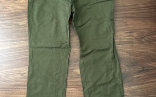 H& M miesten vihreät suorat housut eur koko 54