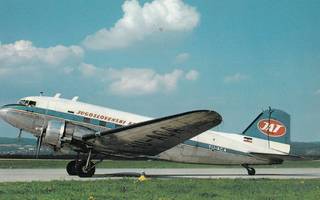 Lentokone YU-ACA Douglas DC-3 JAT   p25