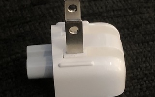 Apple virtalähteiden virta-adapteri USA