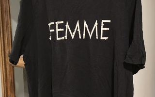 T paita musta XL Femme helmillä