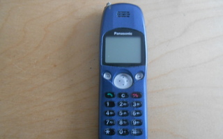 Panasonic EB-GD30 kännykkä varaosiksi.