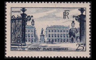 Ranska 762 ** Maisemia 25 Fr tummansininen Nancy (1946)