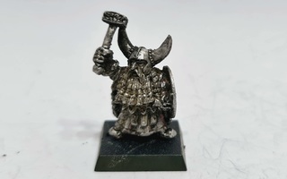 Warhammer - Dwarf Chieftain the Magnificent Sven [G73]