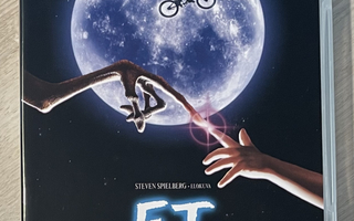 E.T. (1982) Steven Spielberg -klassikko