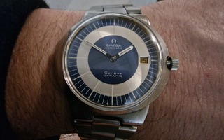 Omega geneve dynamic automaatti.