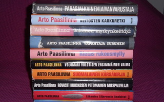 Arto Paasilinnan kirja / romaani -paketti - 15 kpl kirjoja