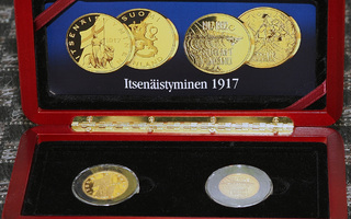 Suomen Itsenäisyys 75 vuotta, 2 kultarahaa