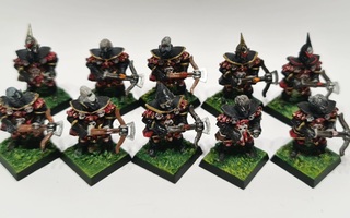 Warhammer Fantasy - 10k Dark Elf Crossbowmen (80-luku) [F70]