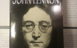 Albert Goldman - The Lives of John Lennon (paperback)
