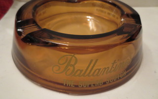Tuhkakuppi Ballantines, Scotch Whisky