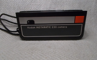 Kodak Instamatic 230, pokkari kukkaro