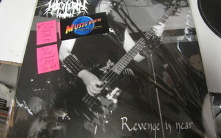 HIRILORN-REVENGE IS NEAR LP 1.PAINOS '04 PUNAINEN LEVY UUSI