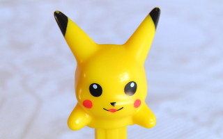 Pokemon Pikachu PEZ annostelija v.2001