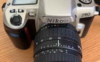 Filmikamera Nikon F60 + Sigma 28 - 70 objektiivi