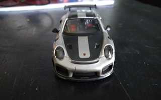 Porsche 911 GT2 RS 1/43