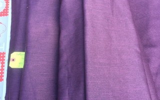 violettia sisustuskangasta kangasta suuri pala 16 metriä