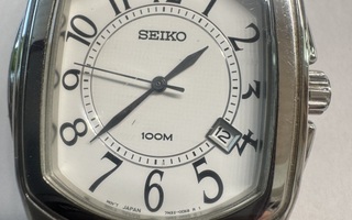 Seiko 7N32-0CP0 miesten teräksinen rannekello