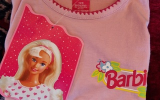 Barbie  lasten t-paita 128cm  39 . UUSI