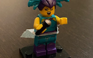 LEGO Minifigure Series 21 Cabaret Singer
