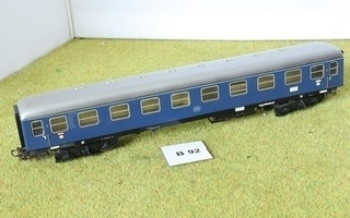 #B92 Märklin 4027 henkilövaunu