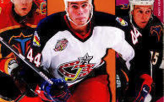 Beckett Hockey Collector November 2001