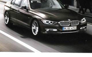 2012 BMW 3 Sarja Sedan esite - KUIN UUSI - 80 sivua - suom