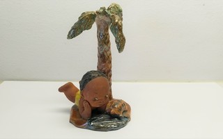 Svante Turunen Lapsi kilpikonna ja palmu figuuri