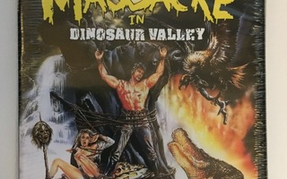 Massacre in Dinosaur Valley (Blu-ray) Michael Sopkiw (UUSI)