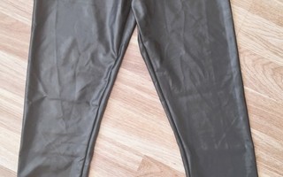 H&M mustat kiiltävät leggingsit muovimainen pinta upeat S