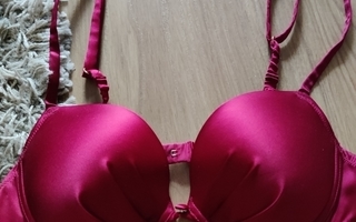 Punaiset rintaliivit Gossard koko 75B