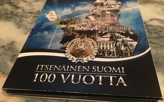 Itsenäinen Suomi 100 vuotta rahat ja mitalit ja kansio