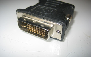 DVI-I -> VGA Adapteri