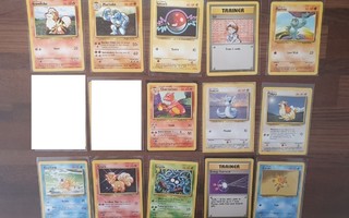 Pokemon Base Set sarjan kortteja yksittäin myynnissä