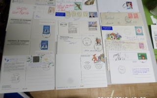 Kuvien mukaiset  vanhat postikortit ja kuoret  merkkeineen l