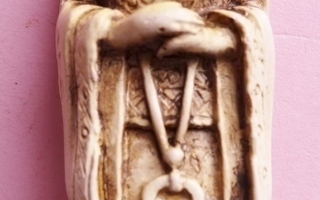 Figuuri nainen Eur-Aasia amulentti mystinen 9 cm korkea