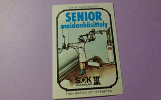 TT-etiketti Senior maidonkäsittely
