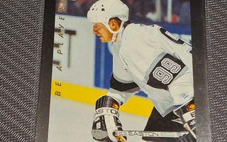 1996 Upper Deck Wayne Gretzky Great Memories GM07