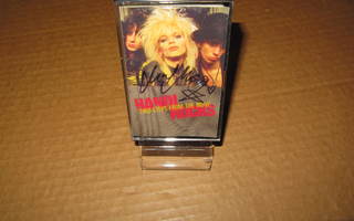KASETTI: Hanoi Rocks: Two Steps From The Move v.1984 MIKE NI