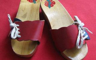 70-luvun "pali-pali"- sandaalit, koko 26