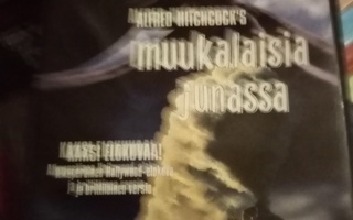 DVD Muukalaisia junassa ( SIS POSTIKULU  )