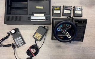 ColecoVision-konsoli + ohjain + ratti + pelejä