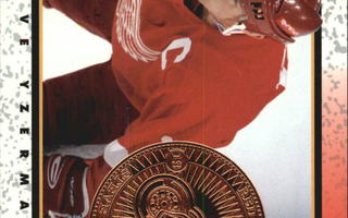1997-98 Pinnacle Mint Bronze #5 Steve Yzerman