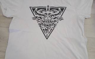 tribaali T-paita (koko XL)