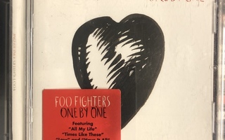 FOO FIGHTERS - One By One cd