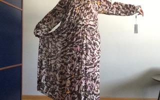 Uusi mekko koko 42 MarcCain