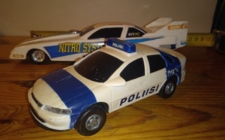 Poliisiauto Opel Vectra ja Nitro FunnyCar leluautot