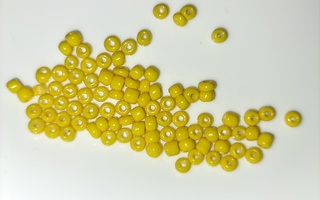 Keltainen siemenhelmi 500-650kpl