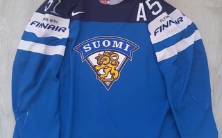 Valtteri Filppula Suomi 2017 MM gameworn pelipaita