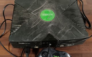 Xbox konsoli plus ohjain + kaapelit (lue kuvaus)